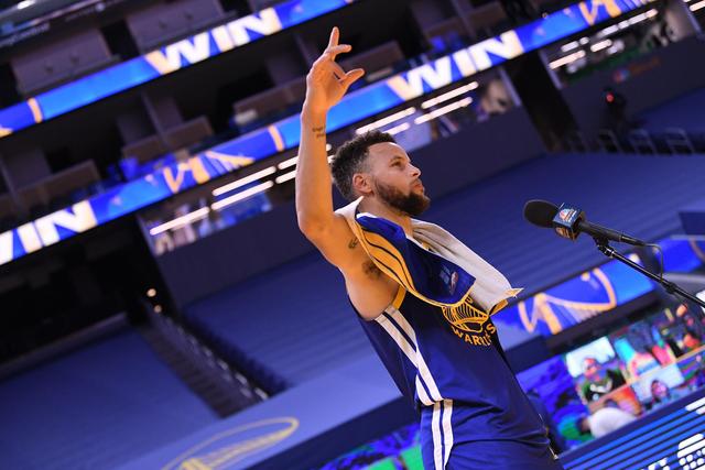 布朗37+7+6陈盈骏23分 广州大胜新疆总分1比2