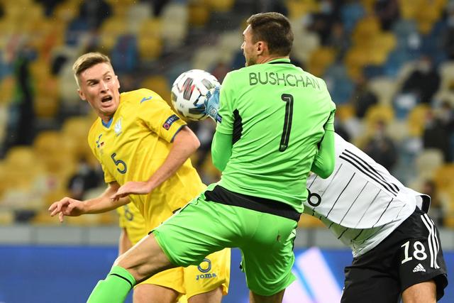 意天空：那不勒斯有意尤文后卫达尼洛