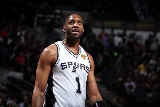 萨姆纳43分四川终结山西4连胜 原帅25+5